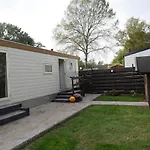 Esdoorn In Putten, Gezellig En Luxe Gerenoveerd * بوتِنْ