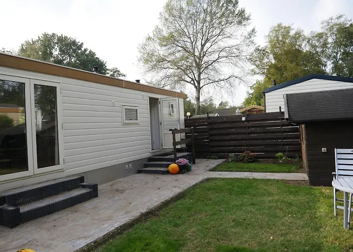 Esdoorn In Putten, Gezellig En Luxe Gerenoveerd * Putten