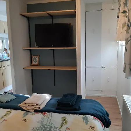 Esdoorn In Putten, Gezellig En Luxe Gerenoveerd