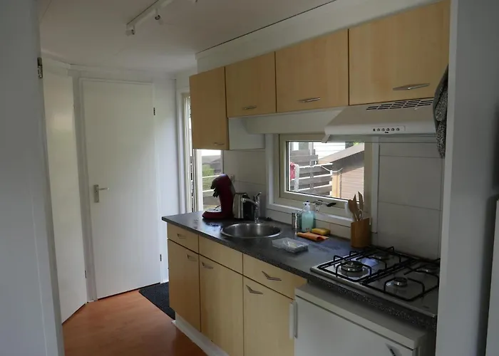 Esdoorn In Putten, Gezellig En Luxe Gerenoveerd