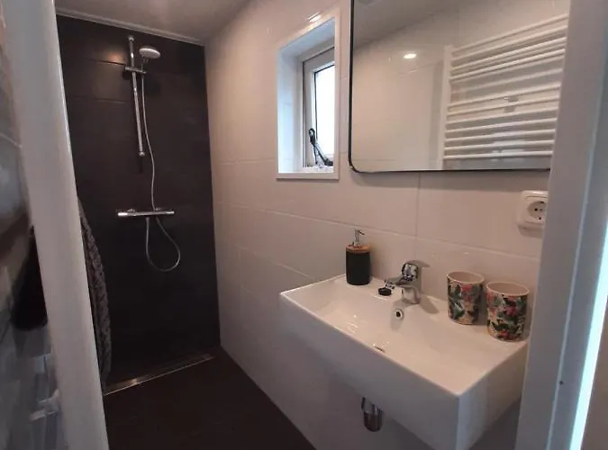 Apartamento Esdoorn In Putten, Gezellig En Luxe Gerenoveerd Putten