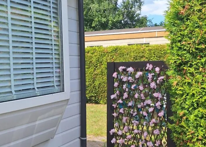 Esdoorn In Putten, Gezellig En Luxe Gerenoveerd *